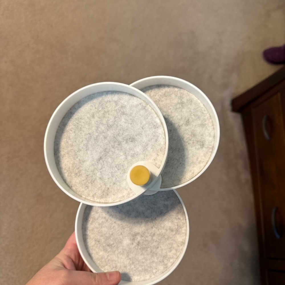 The 2Bandits Tiered Catchall Jewelry Tray